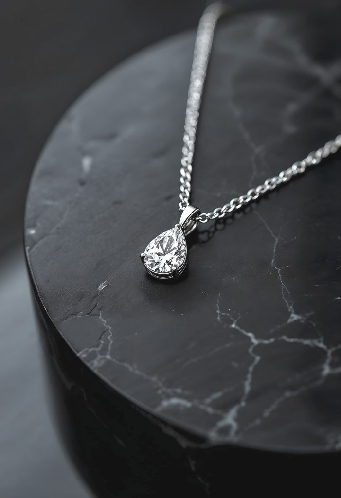 Luxury diamond necklace display, Nagpur